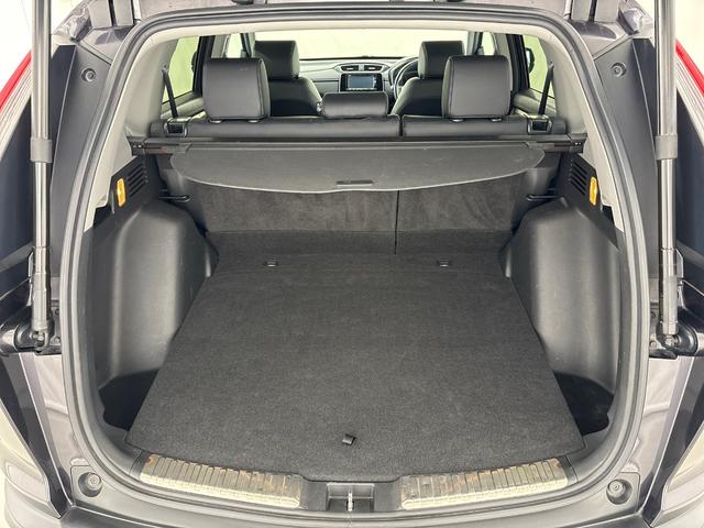 ★トランクルーム★荷室も広く、とっても便利！アクティブに動かれるお客様の強い見方です！