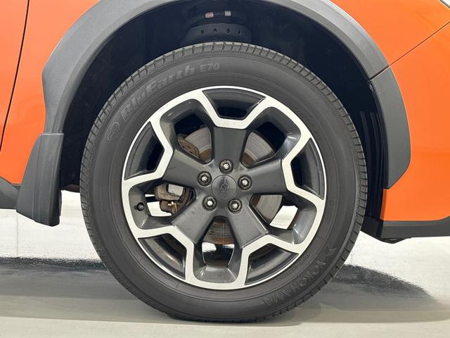 ＸＶ ２．０ｉ－Ｌアイサイト　禁煙車　ワンオーナー　ナビ　ミュージックサーバー　Ｂｌｕｅｔｏｏｔｈ　フルセグ　ＥＴＣ　ディスチャージヘッドライト　オートライトコントロール　フォグライト　パドルシフト　純正１７インチアルミホイール（14枚目）