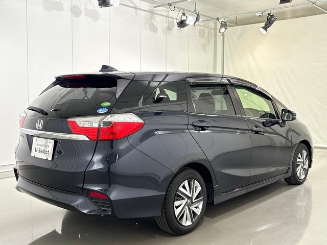 シャトル Ｇ　禁煙車　ワンオーナー　点検パック当社実施済み　ナビ　Ｂｌｕｅｔｏｏｔｈ　フルセグ　リアカメラ　ＥＴＣ　スマートキー　ＬＥＤ　オートライトコントロール　横滑り防止システム　ドアバイザー　両席エアバック（10枚目）