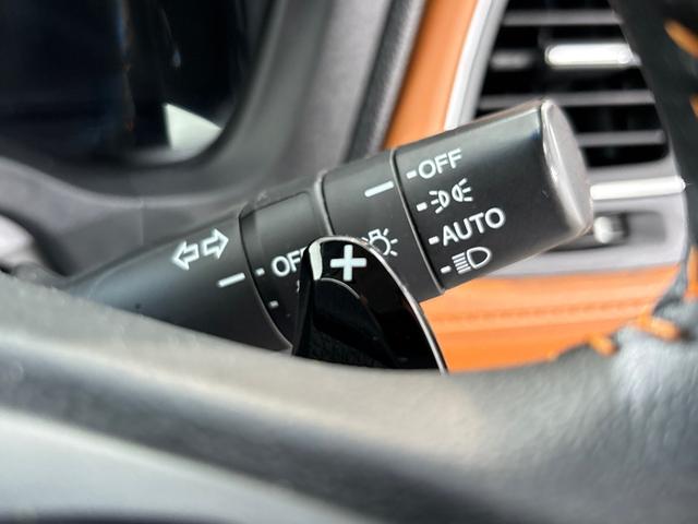 ヴェゼル ハイブリッドＺ　ワンオーナー　点検パック当社実施済み　純正ナビ　Ｂｌｕｅｔｏｏｔｈ　ＵＳＢ　フルセグ　リアカメラ　ＥＴＣ　衝突被害軽減ブレーキ　カーテンエアバッグ　シートヒーター　ＬＥＤ　純正１７インチアルミホイール（19枚目）