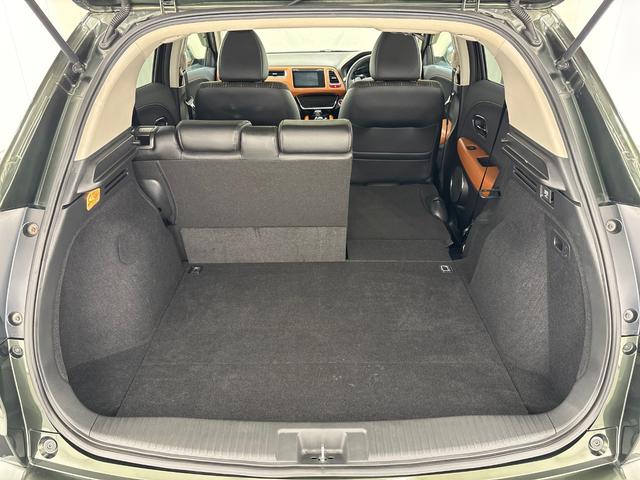 ヴェゼル ハイブリッドＺ　ワンオーナー　点検パック当社実施済み　純正ナビ　Ｂｌｕｅｔｏｏｔｈ　ＵＳＢ　フルセグ　リアカメラ　ＥＴＣ　衝突被害軽減ブレーキ　カーテンエアバッグ　シートヒーター　ＬＥＤ　純正１７インチアルミホイール（40枚目）