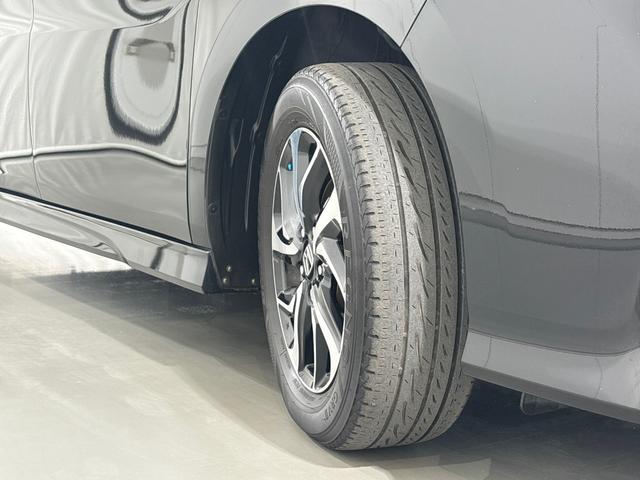 ステップワゴンスパーダ スパーダホンダセンシング　ワンオーナー　点検パック当社実施済み　４ＷＤ　純正１０インチナビ　ミュージックサーバー　Ｂｌｕｅｔｏｏｔｈ　ＵＳＢ　フルセグ　リアカメラ　ＥＴＣ２．０　純正前後ドラレコ　両側電動ドア　ＬＥＤ　ナビＴＶ（14枚目）