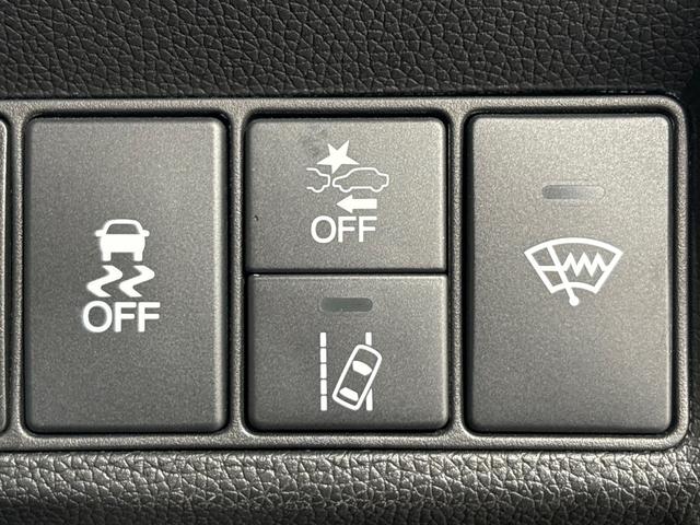 ステップワゴンスパーダ スパーダホンダセンシング　ワンオーナー　点検パック当社実施済み　４ＷＤ　純正１０インチナビ　ミュージックサーバー　Ｂｌｕｅｔｏｏｔｈ　ＵＳＢ　フルセグ　リアカメラ　ＥＴＣ２．０　純正前後ドラレコ　両側電動ドア　ＬＥＤ　ナビＴＶ（28枚目）