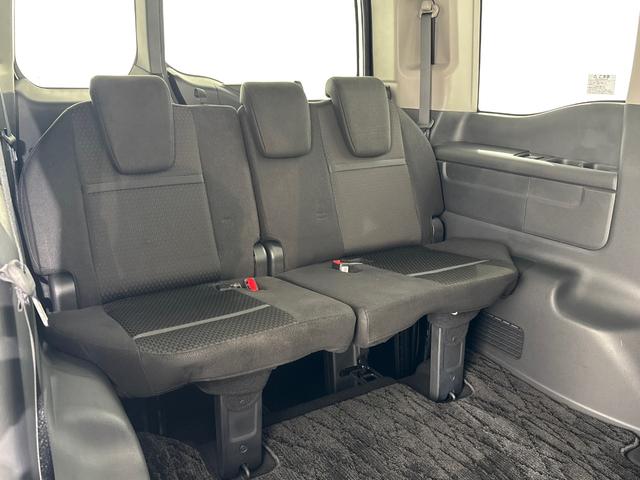 ステップワゴンスパーダ スパーダホンダセンシング　ワンオーナー　点検パック当社実施済み　４ＷＤ　純正１０インチナビ　ミュージックサーバー　Ｂｌｕｅｔｏｏｔｈ　ＵＳＢ　フルセグ　リアカメラ　ＥＴＣ２．０　純正前後ドラレコ　両側電動ドア　ＬＥＤ　ナビＴＶ（42枚目）