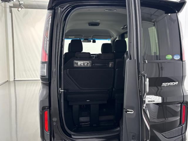 ステップワゴンスパーダ スパーダホンダセンシング　ワンオーナー　点検パック当社実施済み　４ＷＤ　純正１０インチナビ　ミュージックサーバー　Ｂｌｕｅｔｏｏｔｈ　ＵＳＢ　フルセグ　リアカメラ　ＥＴＣ２．０　純正前後ドラレコ　両側電動ドア　ＬＥＤ　ナビＴＶ（43枚目）