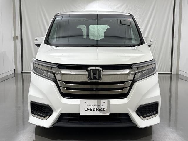 ステップワゴンスパーダ スパーダ・クールスピリットホンダセンシング　禁煙車　ワンオーナー　純正９インチナビ　後席モニター　ミュージックサーバー　Ｂｌｕｅｔｏｏｔｈ　ＵＳＢ　フルセグ　マルチビューカメラ　ＥＴＣ　シートヒーター　両側電動ドア　ＬＥＤ　純正１７インチアルミ（9枚目）