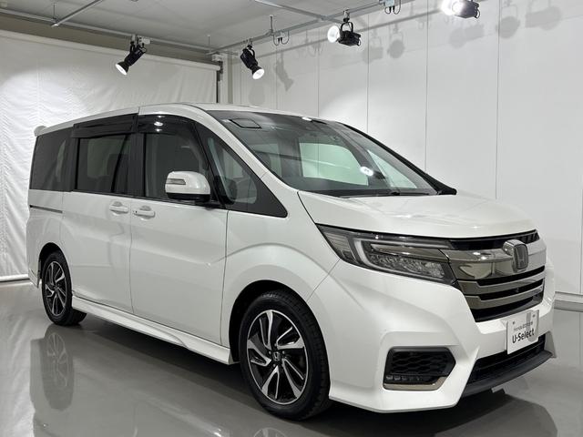 ステップワゴンスパーダ スパーダ・クールスピリットホンダセンシング　禁煙車　ワンオーナー　純正９インチナビ　後席モニター　ミュージックサーバー　Ｂｌｕｅｔｏｏｔｈ　ＵＳＢ　フルセグ　マルチビューカメラ　ＥＴＣ　シートヒーター　両側電動ドア　ＬＥＤ　純正１７インチアルミ（10枚目）