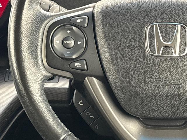 ステップワゴンスパーダ スパーダ・クールスピリットホンダセンシング　禁煙車　ワンオーナー　純正９インチナビ　後席モニター　ミュージックサーバー　Ｂｌｕｅｔｏｏｔｈ　ＵＳＢ　フルセグ　マルチビューカメラ　ＥＴＣ　シートヒーター　両側電動ドア　ＬＥＤ　純正１７インチアルミ（20枚目）