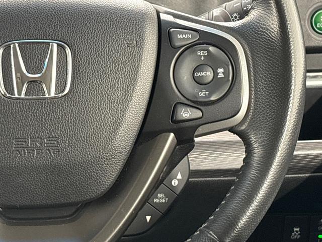 ステップワゴンスパーダ スパーダ・クールスピリットホンダセンシング　禁煙車　ワンオーナー　純正９インチナビ　後席モニター　ミュージックサーバー　Ｂｌｕｅｔｏｏｔｈ　ＵＳＢ　フルセグ　マルチビューカメラ　ＥＴＣ　シートヒーター　両側電動ドア　ＬＥＤ　純正１７インチアルミ（21枚目）