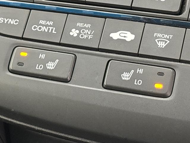 ステップワゴンスパーダ スパーダ・クールスピリットホンダセンシング　禁煙車　ワンオーナー　純正９インチナビ　後席モニター　ミュージックサーバー　Ｂｌｕｅｔｏｏｔｈ　ＵＳＢ　フルセグ　マルチビューカメラ　ＥＴＣ　シートヒーター　両側電動ドア　ＬＥＤ　純正１７インチアルミ（31枚目）