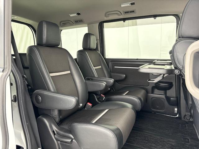 ステップワゴンスパーダ スパーダ・クールスピリットホンダセンシング　禁煙車　ワンオーナー　純正９インチナビ　後席モニター　ミュージックサーバー　Ｂｌｕｅｔｏｏｔｈ　ＵＳＢ　フルセグ　マルチビューカメラ　ＥＴＣ　シートヒーター　両側電動ドア　ＬＥＤ　純正１７インチアルミ（39枚目）