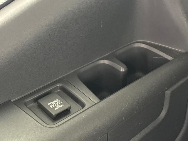 ステップワゴンスパーダ スパーダ・クールスピリットホンダセンシング　禁煙車　ワンオーナー　純正９インチナビ　後席モニター　ミュージックサーバー　Ｂｌｕｅｔｏｏｔｈ　ＵＳＢ　フルセグ　マルチビューカメラ　ＥＴＣ　シートヒーター　両側電動ドア　ＬＥＤ　純正１７インチアルミ（42枚目）