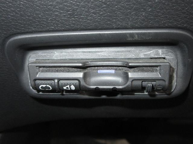 ヴェゼル ハイブリッドＸ　いまコレ＋フロアマット　禁煙車　ワンオーナー　点検パック当社実施済　ナビ　ミュージックサーバー　Ｂｌｕｅｔｏｏｔｈ　ＵＳＢ　フルセグ　リアカメラ　ＥＴＣ　サイドカーテンエアバッグ　衝突被害軽減ブレーキ（13枚目）