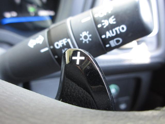 ヴェゼル ハイブリッドＸ　いまコレ＋フロアマット　禁煙車　ワンオーナー　点検パック当社実施済　ナビ　ミュージックサーバー　Ｂｌｕｅｔｏｏｔｈ　ＵＳＢ　フルセグ　リアカメラ　ＥＴＣ　サイドカーテンエアバッグ　衝突被害軽減ブレーキ（17枚目）