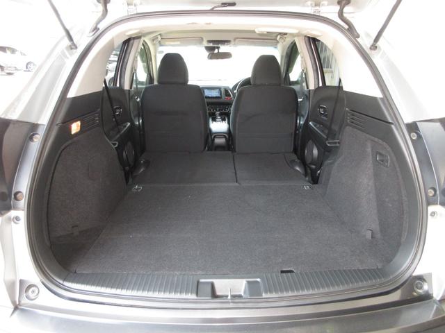 ヴェゼル ハイブリッドＸ　いまコレ＋フロアマット　禁煙車　ワンオーナー　点検パック当社実施済　ナビ　ミュージックサーバー　Ｂｌｕｅｔｏｏｔｈ　ＵＳＢ　フルセグ　リアカメラ　ＥＴＣ　サイドカーテンエアバッグ　衝突被害軽減ブレーキ（24枚目）