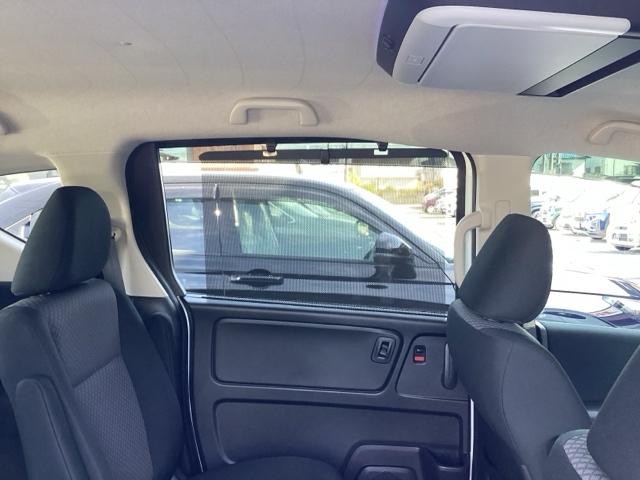 フリードハイブリッド ハイブリッド・Ｇブラックスタイル　禁煙車　純正９インチナビ　後席モニター　ミュージックサーバー　Ｂｌｕｅｔｏｏｔｈ　ＵＳＢ　フルセグ　リアカメラ　ＥＴＣ　シートヒーター　両側電動ドア　ＬＥＤ　純正１５インチアルミホイール　Ｗ電動ドア（24枚目）