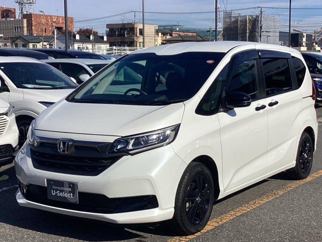 フリードハイブリッド ハイブリッド・Ｇブラックスタイル　禁煙車　純正９インチナビ　後席モニター　ミュージックサーバー　Ｂｌｕｅｔｏｏｔｈ　ＵＳＢ　フルセグ　リアカメラ　ＥＴＣ　シートヒーター　両側電動ドア　ＬＥＤ　純正１５インチアルミホイール　Ｗ電動ドア（39枚目）