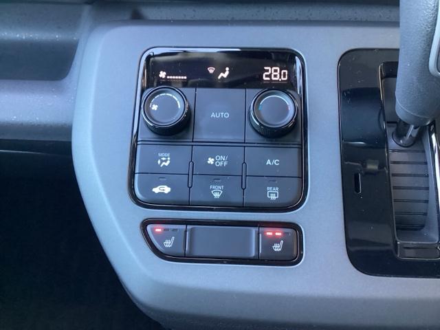 フリード ｅ：ＨＥＶクロスター　禁煙車　元当社試乗車　純正１１．４インチナビ　ミュージックサーバー　Ｂｌｕｅｔｏｏｔｈ　ＵＳＢ　フルセグ　リアカメラ　ＥＴＣ　純正ドラレコ　シートヒーター　両側電動ドア　純正１５インチアルミホイール（11枚目）