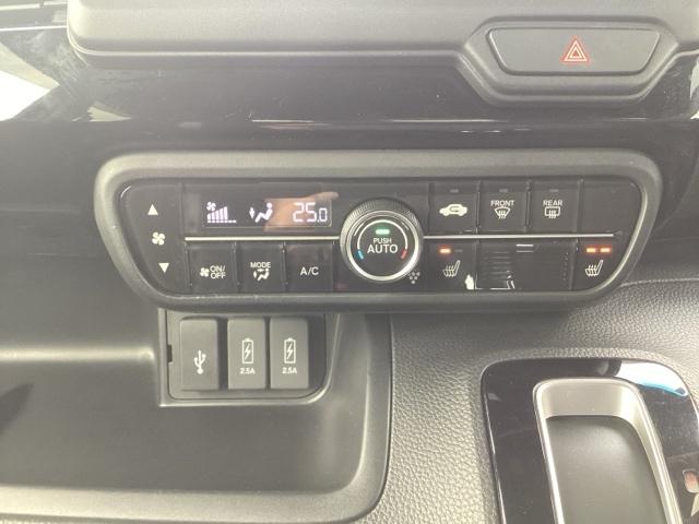 N-BOXカスタム L・スロープ 禁煙車 ワンオーナー 点検パック当社実施済み ナビ ミュージックサーバー Bluetooth USB フルセグ リアカメラ ETC シートヒーター 両側電動ドア LED 純正14インチアルミホイール(12枚目)