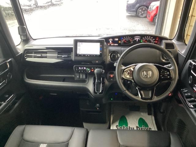 N-BOXカスタム Lターボ 禁煙車 ワンオーナー 点検パック当社実施済み 純正ナビ ミュージックサーバー Bluetooth USB フルセグ リアカメラ ETC パドルシフト 両側電動ドア サイドカーテンエアバッグ 1オーナー(5枚目)