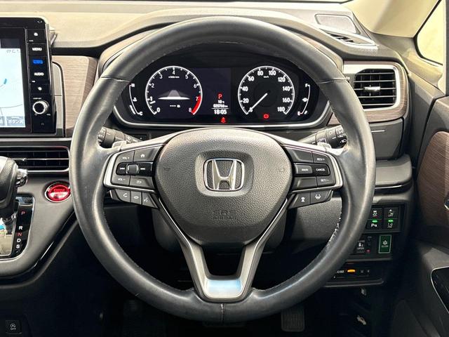 オデッセイ アブソルート　禁煙車　ワンオーナー　点検パック当社実施済み　純正１０インチナビ　Ｂｌｕｅｔｏｏｔｈ　ＵＳＢ　フルセグ　マルチビューカメラ　ＥＴＣ２．０　純正前後ドラレコ　両側電動ドア　ＬＥＤ　純正１７インチアルミ（18枚目）