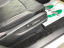 運転席はパワーシートです!