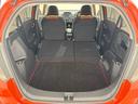 リア席シートを倒せば広い荷室が広がります！