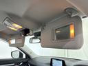 【あると便利な装備】運転席・助手席サンバイザー内側ライト付きミラー+マップランプが装備されています