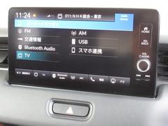 ナビゲーションはホンダコネクトディスプレイを装着しております。ＡＭ、ＦＭ、Ｂｌｕｅｔｏｏｔｈ、フルセグＴＶがご使用いただけます。初めて訪れた場所でも道に迷わず安心ですね！ 5