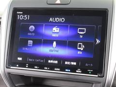 ナビはギャザズ９インチメモリーナビＶＸＭ−１９７ＶＦＮｉを装着。ＡｐｐｌｅＣａｒＰｌａｙ、ＡＭ、ＦＭ、ＣＤ、ＤＶＤ再生、Ｂｌｕｅｔｏｏｔｈ、音楽録音再生、フルセグＴＶがご使用いただけます。 5