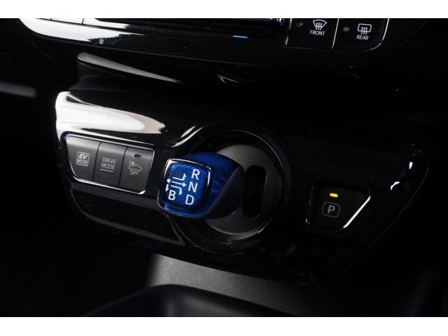 プリウス Ｓ　Ｆ／Ｓ／Ｒエアロ　純正ナビ　バックカメラ　Ｂｌｕｅｔｏｏｔｈ接続　フルセグ　ＬＥＤヘッドライト＆フォグ　ドライブレコーダー　プッシュスタート＆スマートキー　ＥＴＣ　社外１９インチアルミ（15枚目）