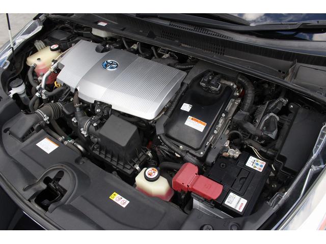 プリウス Ｓ　Ｆ／Ｓ／Ｒエアロ　純正ナビ　バックカメラ　Ｂｌｕｅｔｏｏｔｈ接続　フルセグ　ＬＥＤヘッドライト＆フォグ　ドライブレコーダー　プッシュスタート＆スマートキー　ＥＴＣ　社外１９インチアルミ（24枚目）