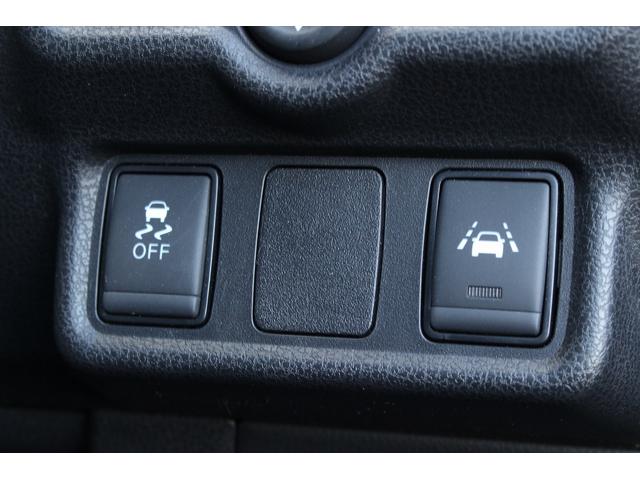 ノート ｅ－パワー　Ｘ　ワンオーナー　純正エアロ　レーダークルーズ　純正ナビ　全周囲カメラ　スマートルームミラー　フルセグＴＶ　Ｂｌｕｅｔｏｏｔｈ接続　ＥＴＣ　ＵＳＢ接続　コーナーセンサー　ＬＥＤヘッドライト　スマートキー（24枚目）