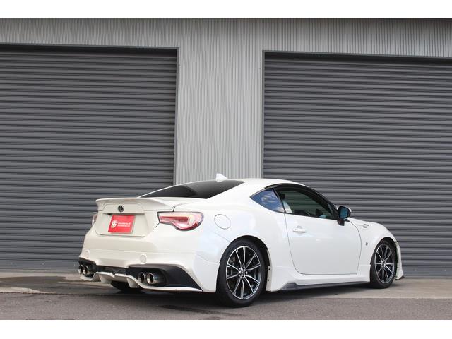 86 GT 後期型 TRDエアロ/4本出しマフラー BLITZ車高調 ナビ バックカメラ フルセグ Bluetooth/USB接続 ドライブレコーダー ハーフレザーシート 純正17インチAW クルーズコントロール(3枚目)