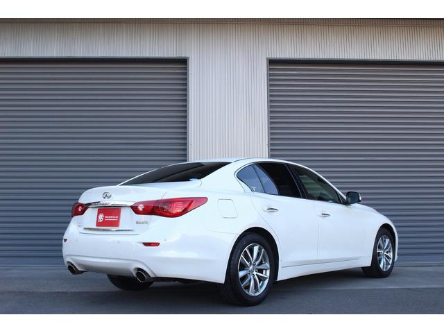 スカイライン 200GT-tタイプP 純正メーカーナビ 全周囲カメラ/フルセグ/Bluetooth 黒本革シート 前席シートヒーター/パワーシート 衝突軽減ブレーキ コーナーセンサー レーダークルーズ オートライト ETC 純正AW(3枚目)