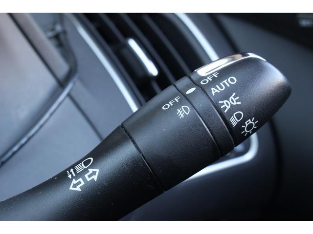 スカイライン 200GT-tタイプP 純正メーカーナビ 全周囲カメラ/フルセグ/Bluetooth 黒本革シート 前席シートヒーター/パワーシート 衝突軽減ブレーキ コーナーセンサー レーダークルーズ オートライト ETC 純正AW(22枚目)