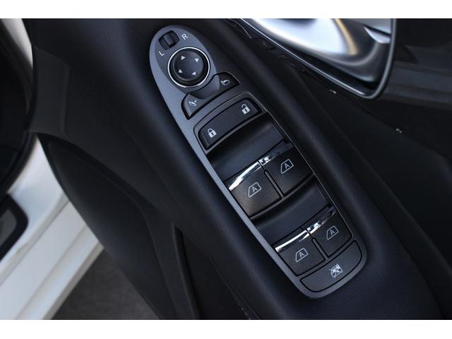 スカイライン 200GT-tタイプP 純正メーカーナビ 全周囲カメラ/フルセグ/Bluetooth 黒本革シート 前席シートヒーター/パワーシート 衝突軽減ブレーキ コーナーセンサー レーダークルーズ オートライト ETC 純正AW(27枚目)