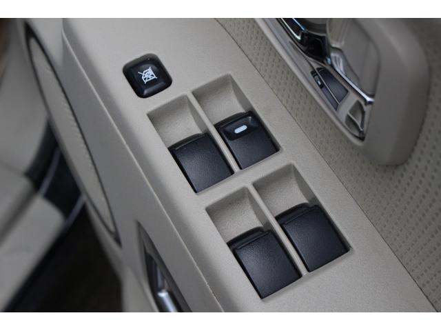 デリカＤ：５ Ｄ　プレミアム　ディーゼル　パワーバックドア　両側電動スライドドア　ＰＷシート　シートヒーター　純正ナビ　フルセグ／Ｂ，Ｓ，Ｆカメラ／Ｂｌｕｅｔｏｏｔｈ　Ｆダウンモニター　プレミアムサウンド　１００Ｖ電源　ＥＴＣ（32枚目）