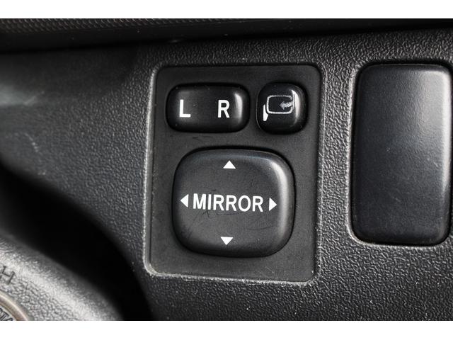 ハイエースバン ロングスーパーＧＬ　後期　ＷＡＬＤエアロ　ベットキット　社外２０ＡＷ　パイオニアナビ　ＣＤ／ＤＶＤ／Ｂｌｕｅｔｏｏｔｈ／バックカメラ　ＡＬＰＩＮＥ後席モニター　オートライト　ＬＥＤヘッドライト　黒革調シートカバー（19枚目）