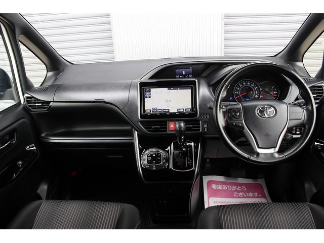 ヴォクシー ＺＳ　煌　純正９型ナビ　１２．１インチ後席モニター　モデリスタエアロ　トヨタセーフティセンス　両側電動スライドドア　Ｂｌｕｅｔｏｏｔｈ　ＬＥＤヘッドライト／フォグ　オートマチックハイビーム　フルセグ（5枚目）