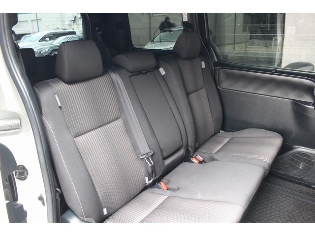 ヴォクシー ＺＳ　煌　純正９型ナビ　１２．１インチ後席モニター　モデリスタエアロ　トヨタセーフティセンス　両側電動スライドドア　Ｂｌｕｅｔｏｏｔｈ　ＬＥＤヘッドライト／フォグ　オートマチックハイビーム　フルセグ（8枚目）