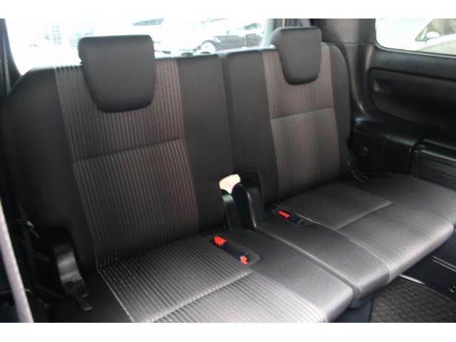 ヴォクシー ＺＳ　煌　純正９型ナビ　１２．１インチ後席モニター　モデリスタエアロ　トヨタセーフティセンス　両側電動スライドドア　Ｂｌｕｅｔｏｏｔｈ　ＬＥＤヘッドライト／フォグ　オートマチックハイビーム　フルセグ（9枚目）