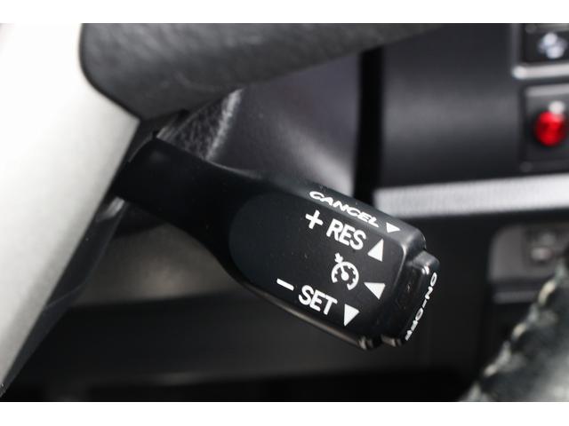 ヴォクシー ＺＳ　煌　純正９型ナビ　１２．１インチ後席モニター　モデリスタエアロ　トヨタセーフティセンス　両側電動スライドドア　Ｂｌｕｅｔｏｏｔｈ　ＬＥＤヘッドライト／フォグ　オートマチックハイビーム　フルセグ（19枚目）