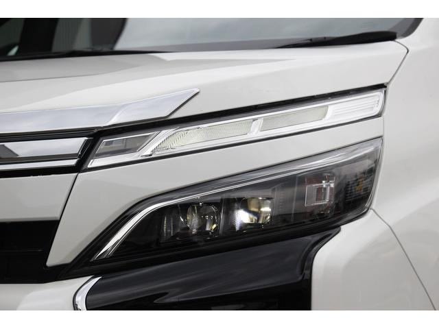 ヴォクシー ＺＳ　煌　純正９型ナビ　１２．１インチ後席モニター　モデリスタエアロ　トヨタセーフティセンス　両側電動スライドドア　Ｂｌｕｅｔｏｏｔｈ　ＬＥＤヘッドライト／フォグ　オートマチックハイビーム　フルセグ（34枚目）
