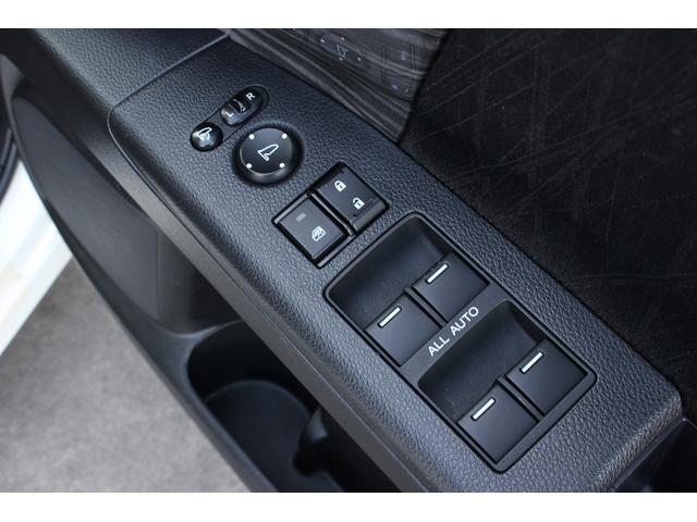 オデッセイ アブソルート・ＥＸ　１オーナー　あんしんパッケージ　純正ナビ　全周囲カメラ　後席モニター　両側パワースライドドア　Ｂｌｕｅｔｏｏｔｈ接続　ＥＴＣ　ＵＳＢ接続　ドライブレコーダー　レーダークルーズコントロール　ＬＥＤライト（28枚目）