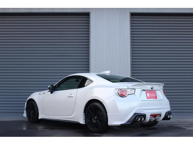 86 GT 6MT フロント/サイド/リアTRDエアロ TRDマフラー フロント/リアタワーバー クスコインテークパイプ 社外ナビ バックカメラ フルセグTV Bluetooth接続 ドライブレコーダー(4枚目)