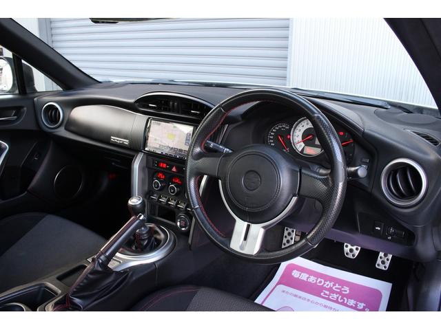86 GT 6MT フロント/サイド/リアTRDエアロ TRDマフラー フロント/リアタワーバー クスコインテークパイプ 社外ナビ バックカメラ フルセグTV Bluetooth接続 ドライブレコーダー(6枚目)