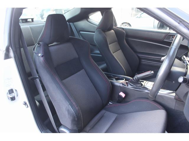 86 GT 6MT フロント/サイド/リアTRDエアロ TRDマフラー フロント/リアタワーバー クスコインテークパイプ 社外ナビ バックカメラ フルセグTV Bluetooth接続 ドライブレコーダー(7枚目)
