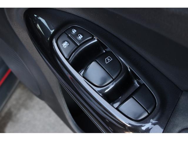 ジューク ニスモ RS RS専用サスペンション/フロントブレーキローター/リヤベンチレーテッドディスクブレーキ/赤塗装ブレーキキャリパー ニスモ専用レカロシート 社外ナビ フルセグTV ETC 全周囲カメラ(21枚目)