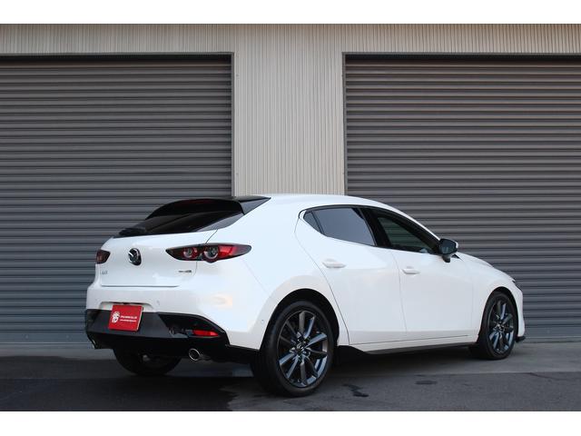 MAZDA3ファストバック XD Lパッケージ 純正フロント/サイドスカート 黒革シート シートヒーター 純正ナビ バックカメラ フルセグTV Bluetooth接続 USB接続 HDMI接続 レーダークルーズ LEDヘッドライト コーナーセンサー(3枚目)